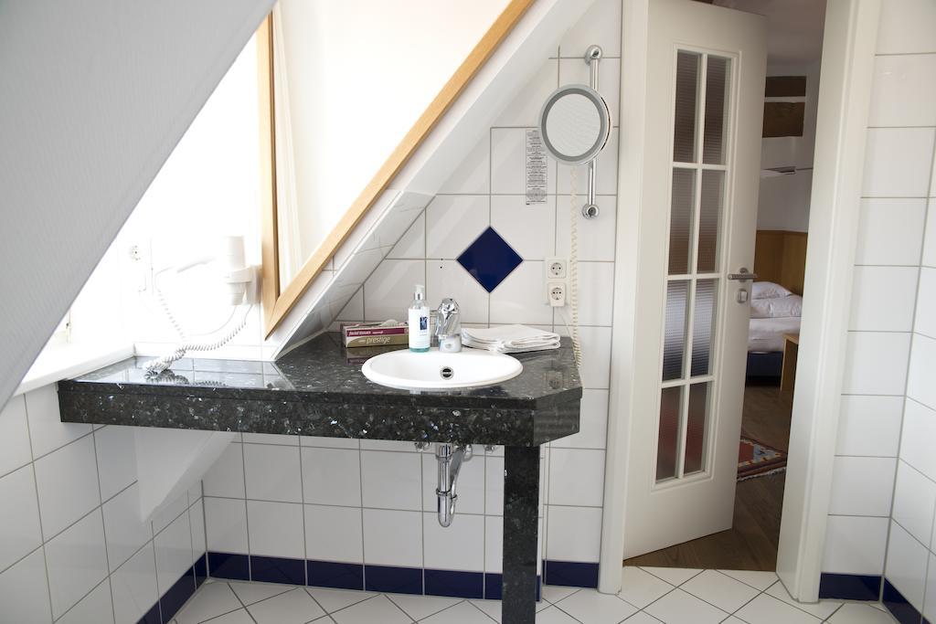 Hotel Weber Amöneburg Oda fotoğraf